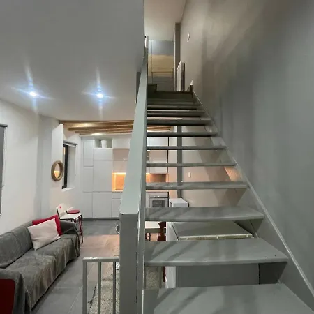 Apartment Grand Au Rez De Chaussee En Plein Coeur De Paris